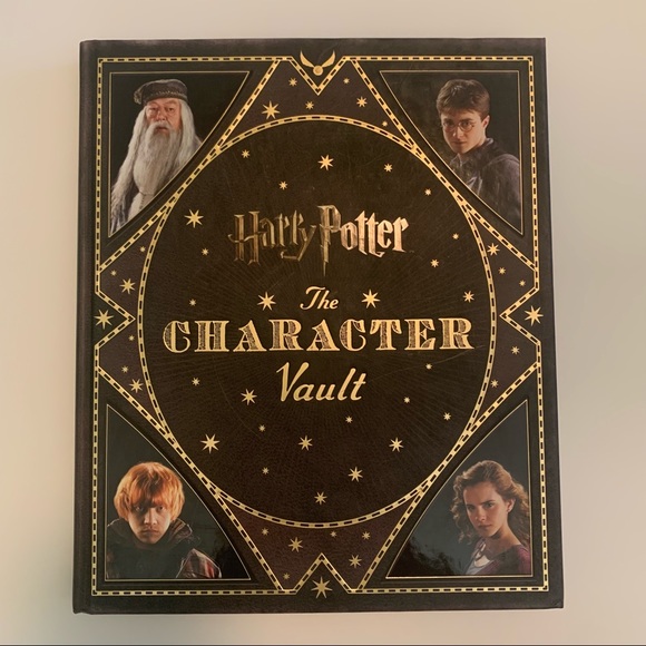 Harry Potter The Character Vault - Picture 1 of 2